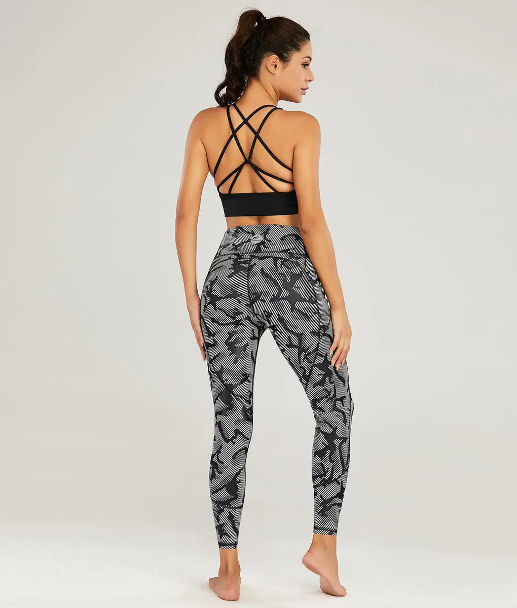 Luxe Camo Gloss High-Rise Leggings - TomPro