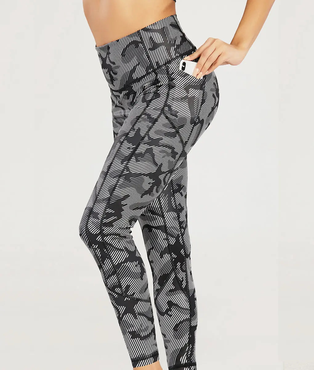 Luxe Camo Gloss High-Rise Leggings - TomPro