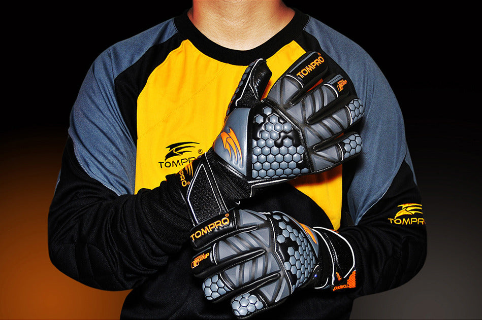 Training vs Match Goalkeeper Gloves Choosing the Right Pair 