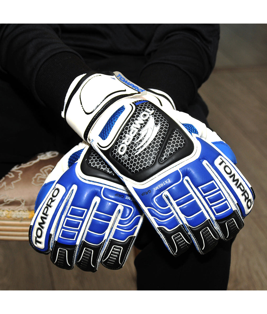 Extreme Grip Roll Finger Goalkeeper Gloves Giga Grip