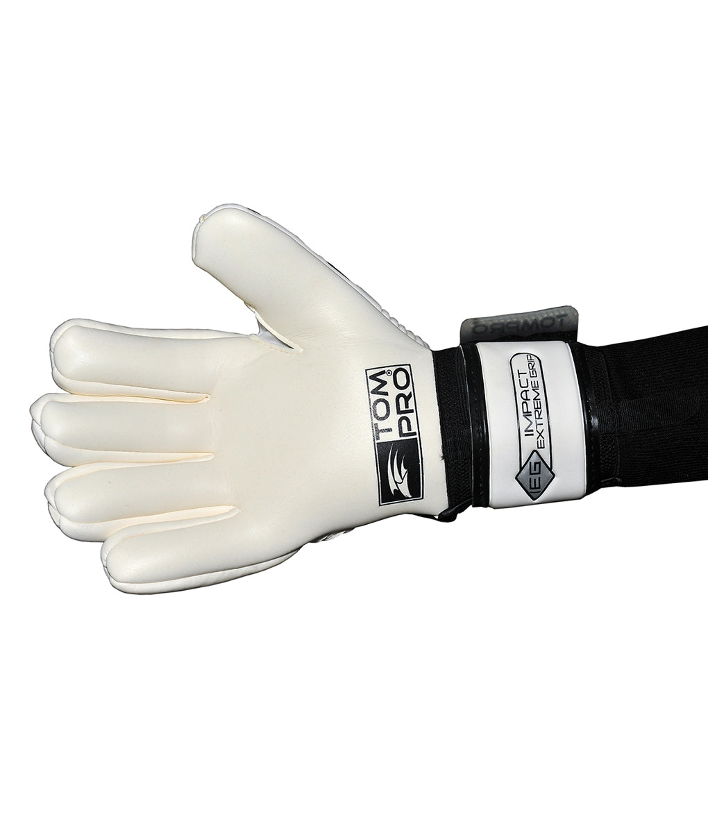 Extreme Grip Negative Cut Goalkeeper Gloves Giga Grip